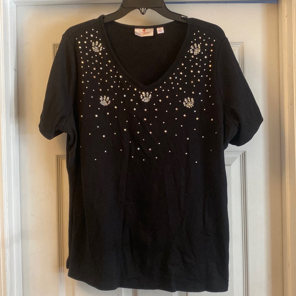 EUC Quaker Factory v neck shirt
